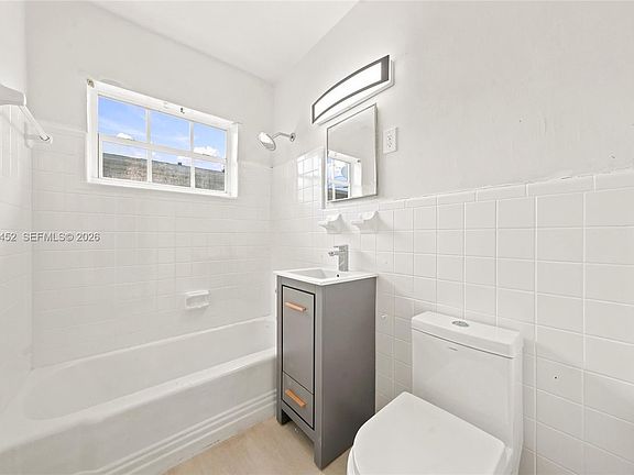 5th image of 1171 NW 64th St #1171