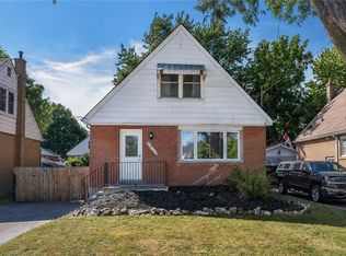274 E 38th St, Hamilton, ON L8V 4G3