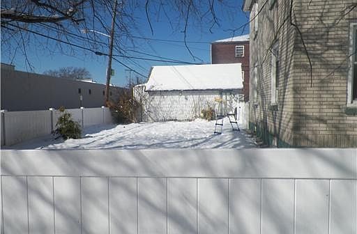 2nd image of 31 Langley Pl