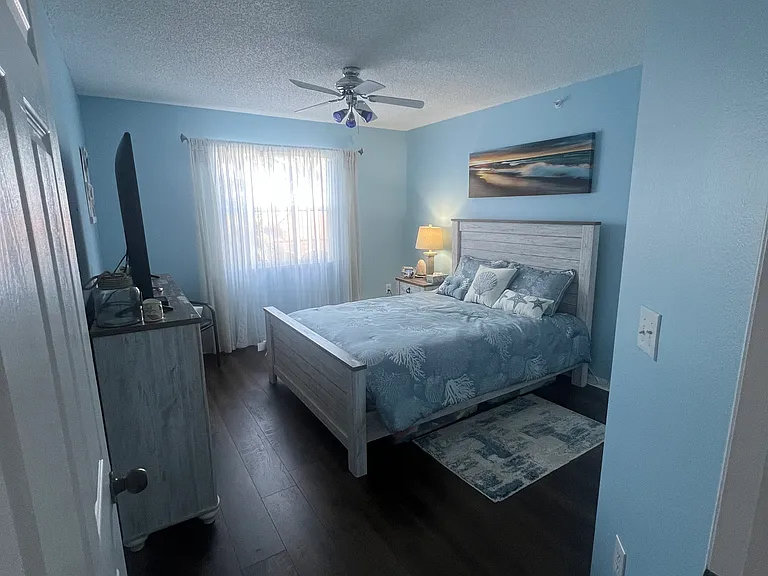 8960 Colonnades Ct E #938 — Photo 11