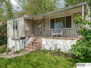 2221 S 50th St, Omaha, NE 68106