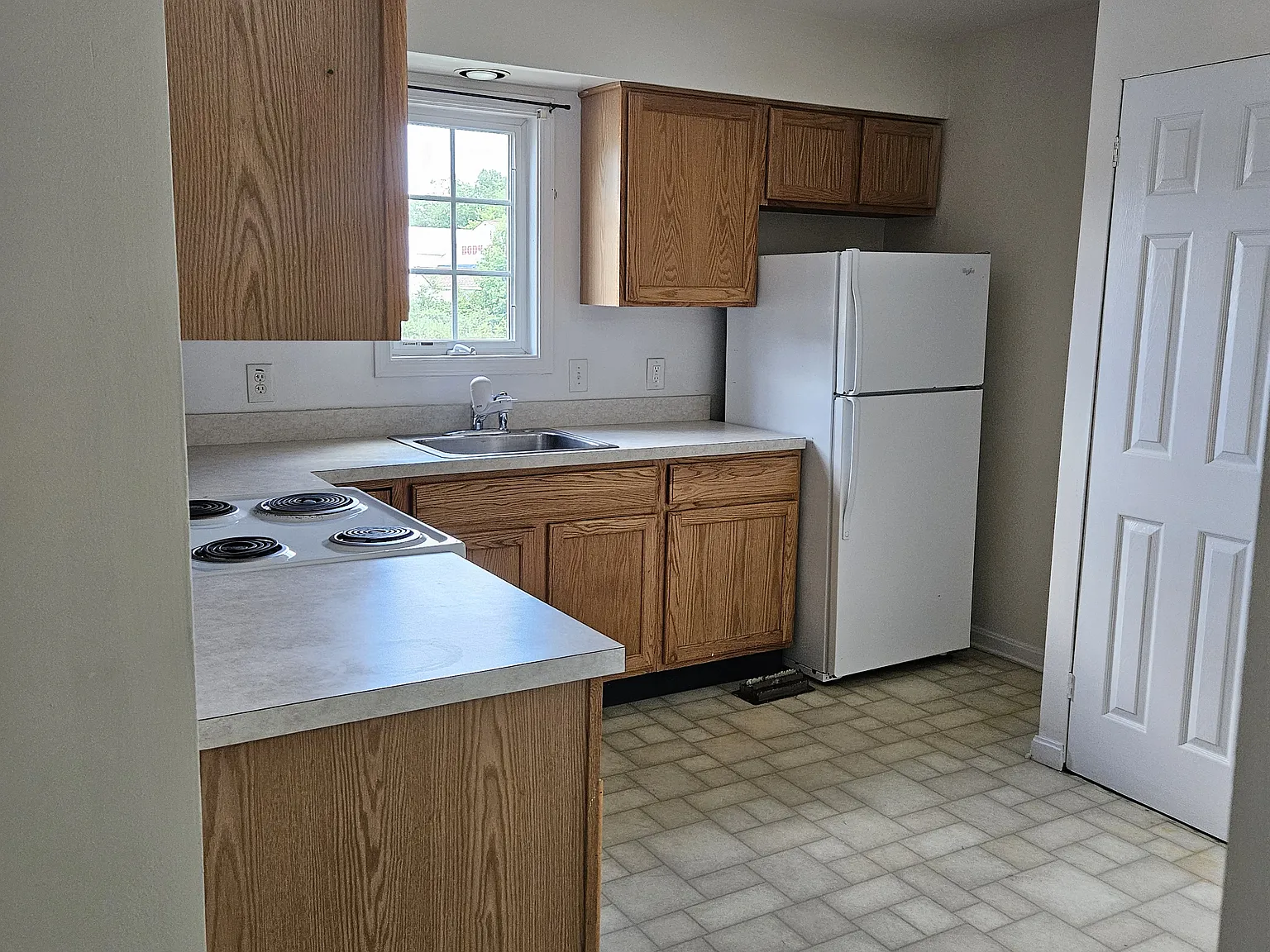 12085 Acton Ln — Photo 2