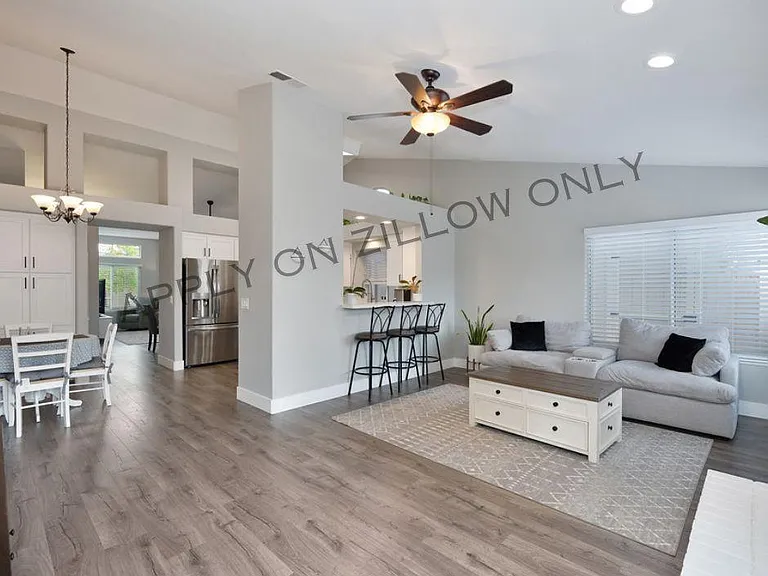 3319 Chapelle Dr — Photo 15