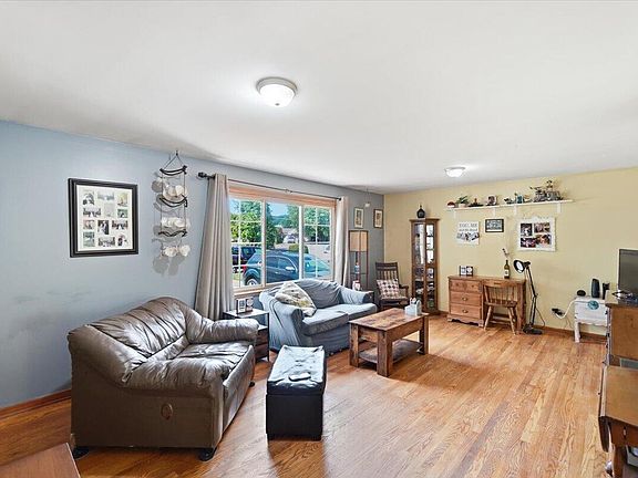 5th image of 1805 Nelson Rd