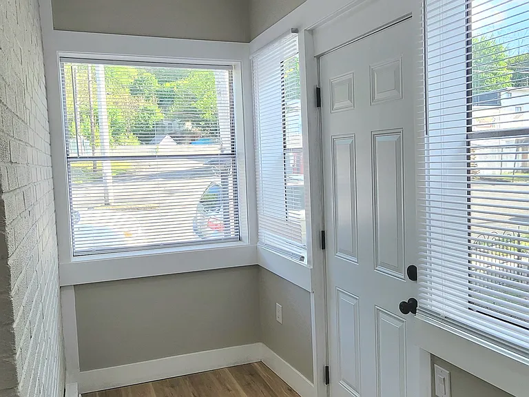 Entery way/Mudroom/Sunroom/Pantry.
Angle 1.