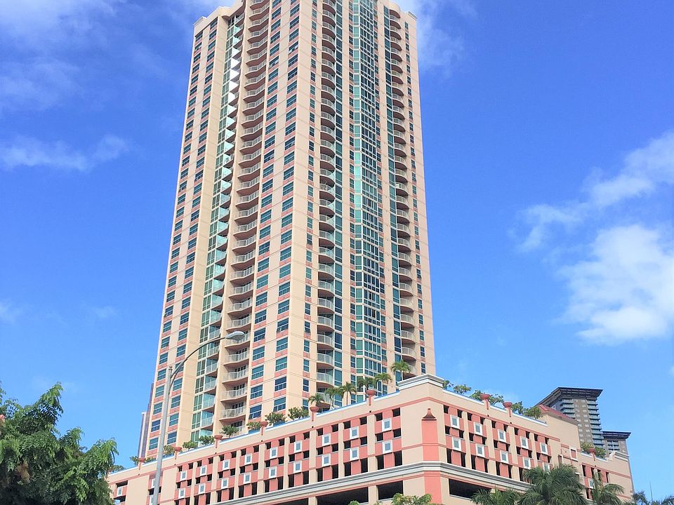1st image of 801 S King St #3108-1
