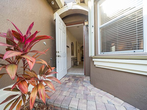 Home For Sale In Thousand Oaks