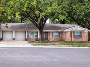 7722 Richmond Ave, Houston, TX 77063