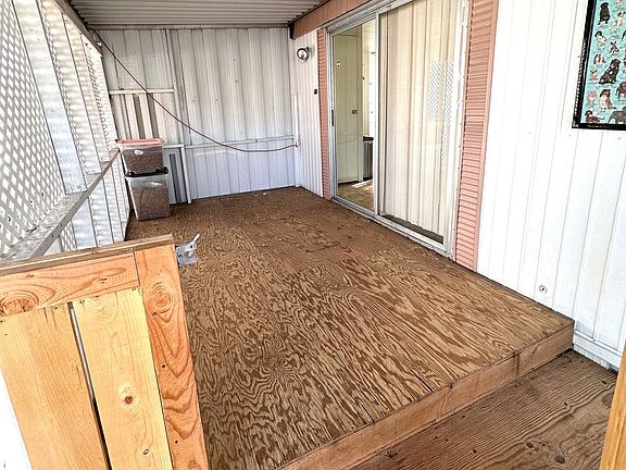 5th image of 8 Mobile Manor Dr