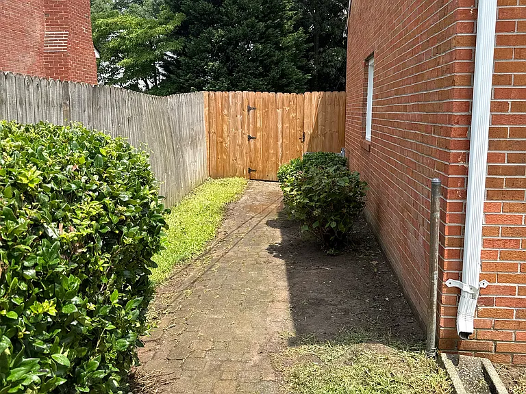 912 Wheeler Dr — Photo 12