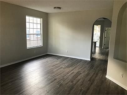4th image of 1414 Loretto Cir