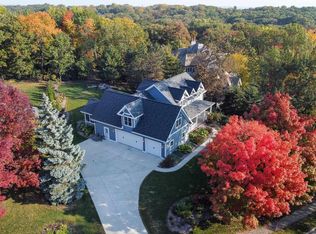 5682 Ashbourne Ln, Fitchburg, WI 53711