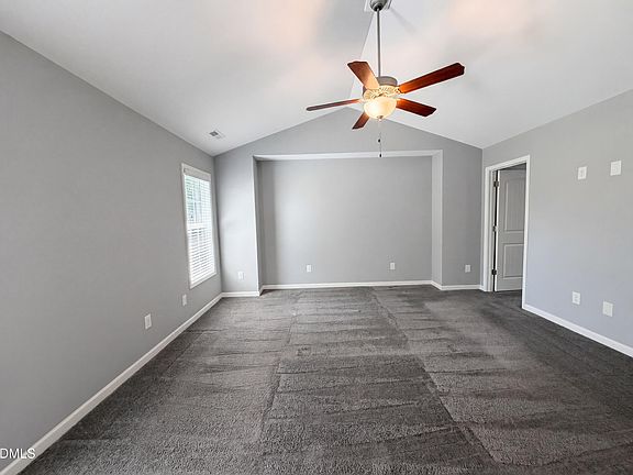 4th image of 1805 Shady Knoll Ln
