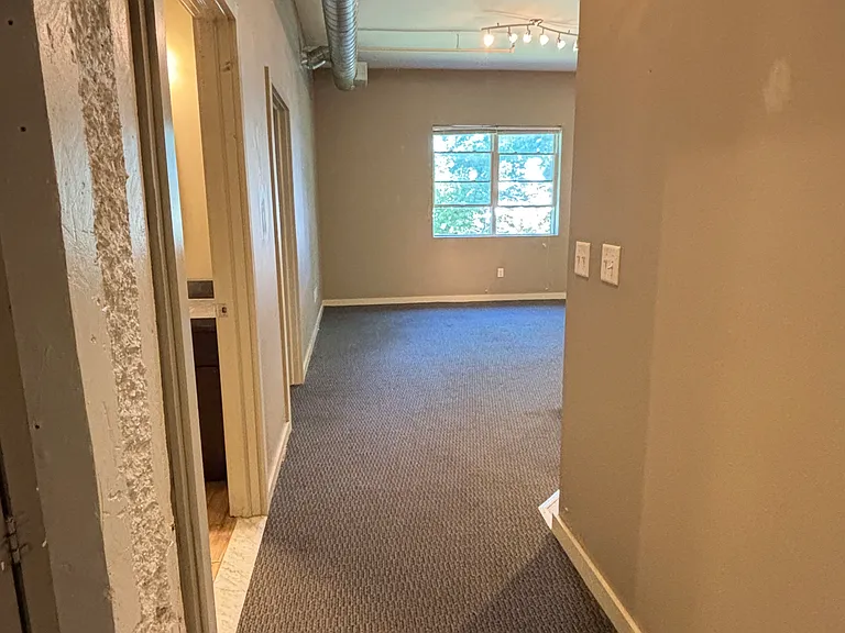 170 Florida St #202 — Photo 9