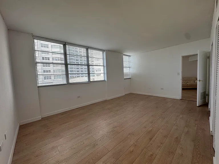 801 Brickell Bay Dr #365 — Photo 33