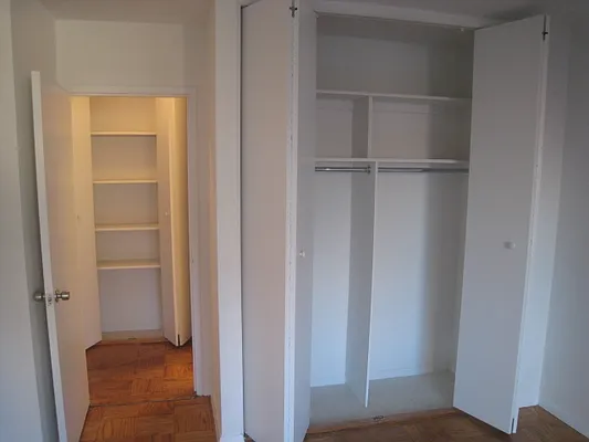 Rented by City Connections Realty | media 3