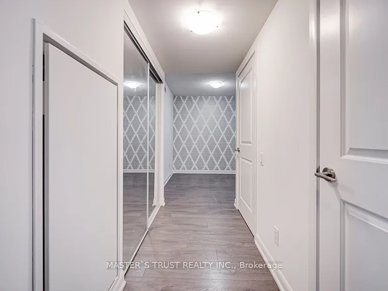 5162 Yonge St #815 — Photo 8