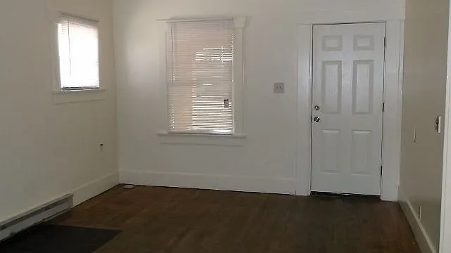 1332 N 1st Ave — Photo 2