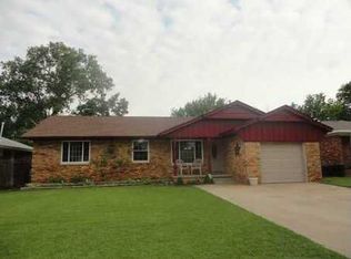 5224 NW 46th Dr, Warr Acres, OK 73122