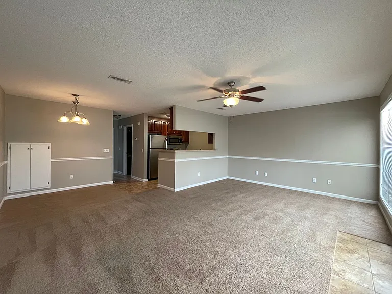 121 Concord Ave — Photo 8