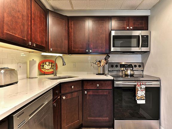 5th image of 137 East Mountain Road #2-C-1