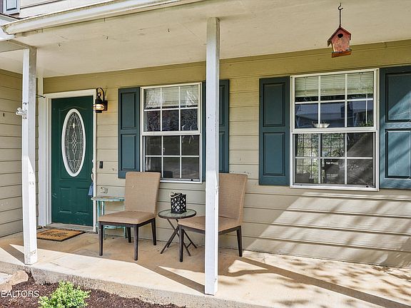 4th image of 6031 Warrenpark Ln