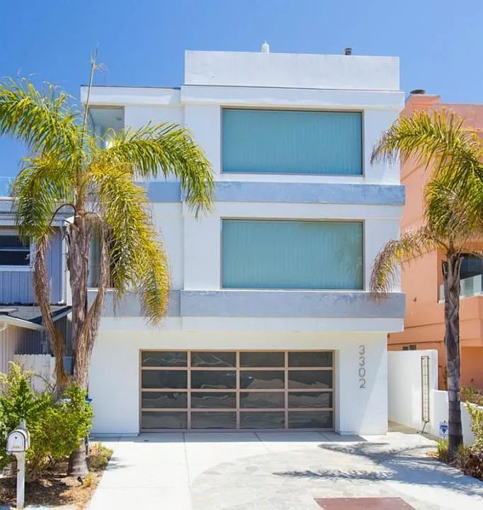 3302 Ocean Dr