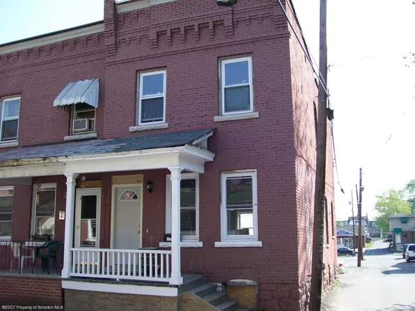 2 Prescott Pl, Scranton, PA 18510