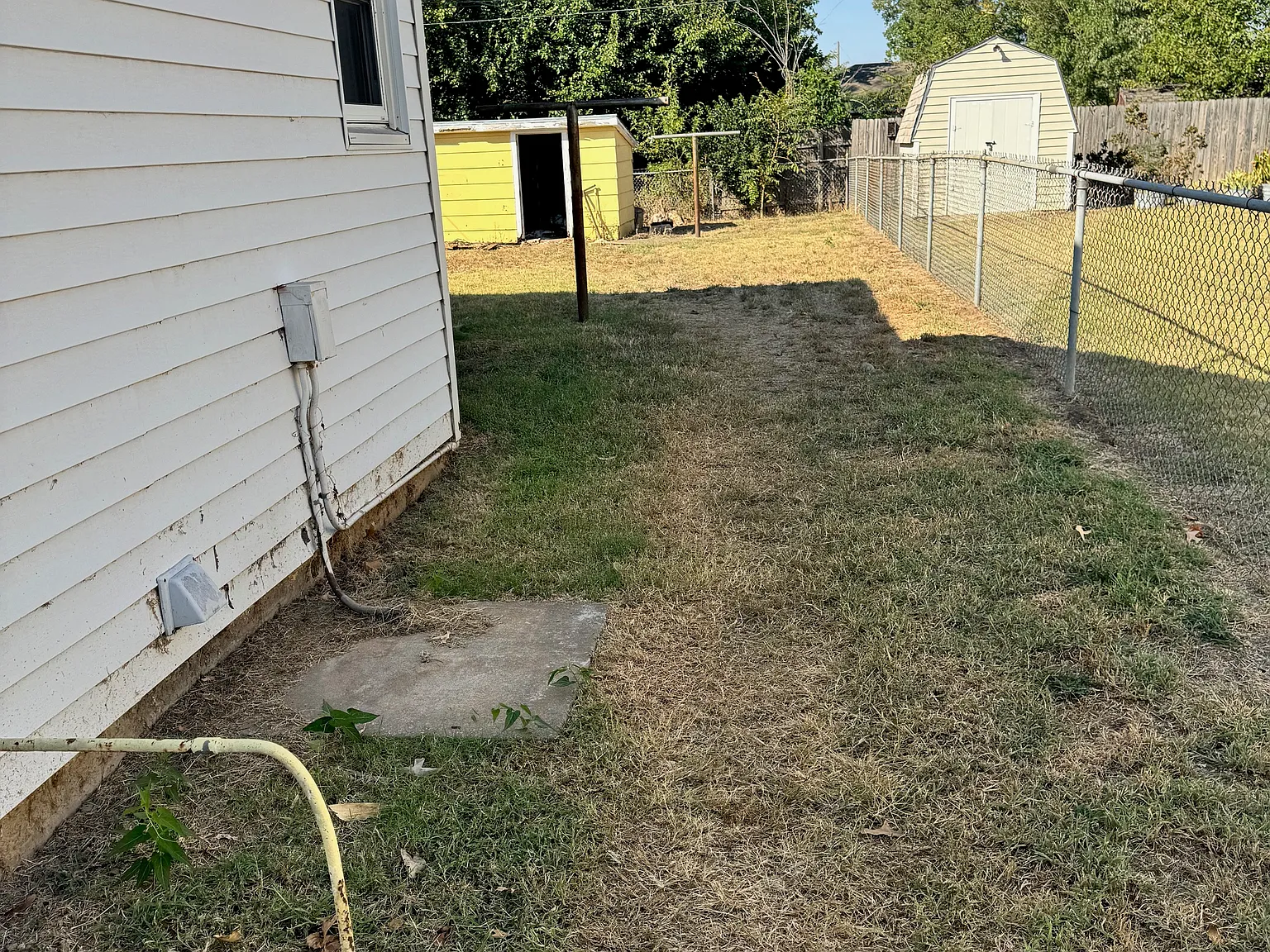 3 bed, 1096 sqft, $1,200 — Photo 3