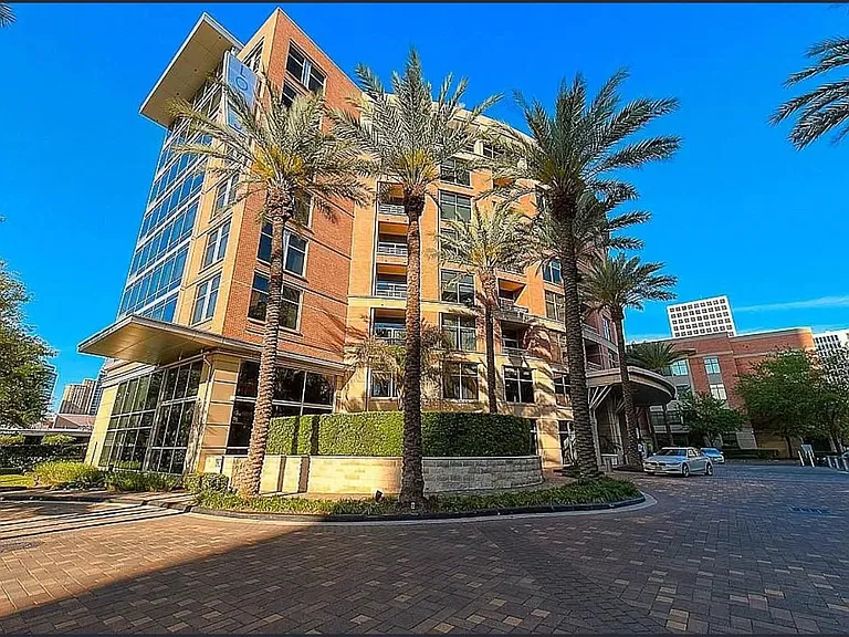 1901 Post Oak Blvd #3109 — Photo 37