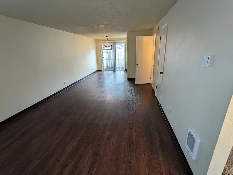 7833-7875 SE Johnson Creek Blvd — Photo 19
