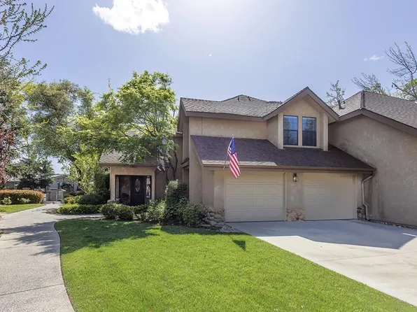 1262 W Flora Ave, Reedley, CA 93654