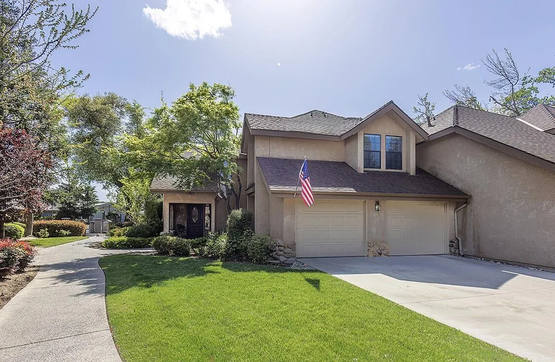1262 W Flora Ave photo 1