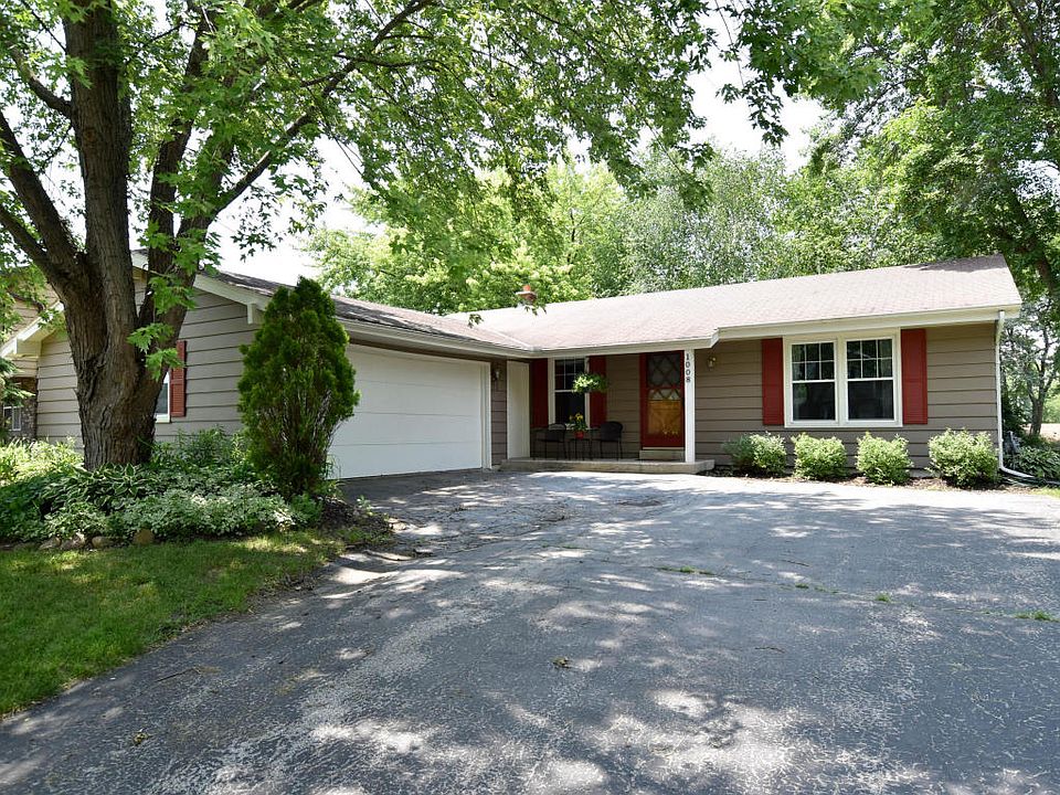 1st image of 1008 Canterbury Ln