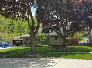 41938 Tufts Dr, Sterling Heights, MI 48313