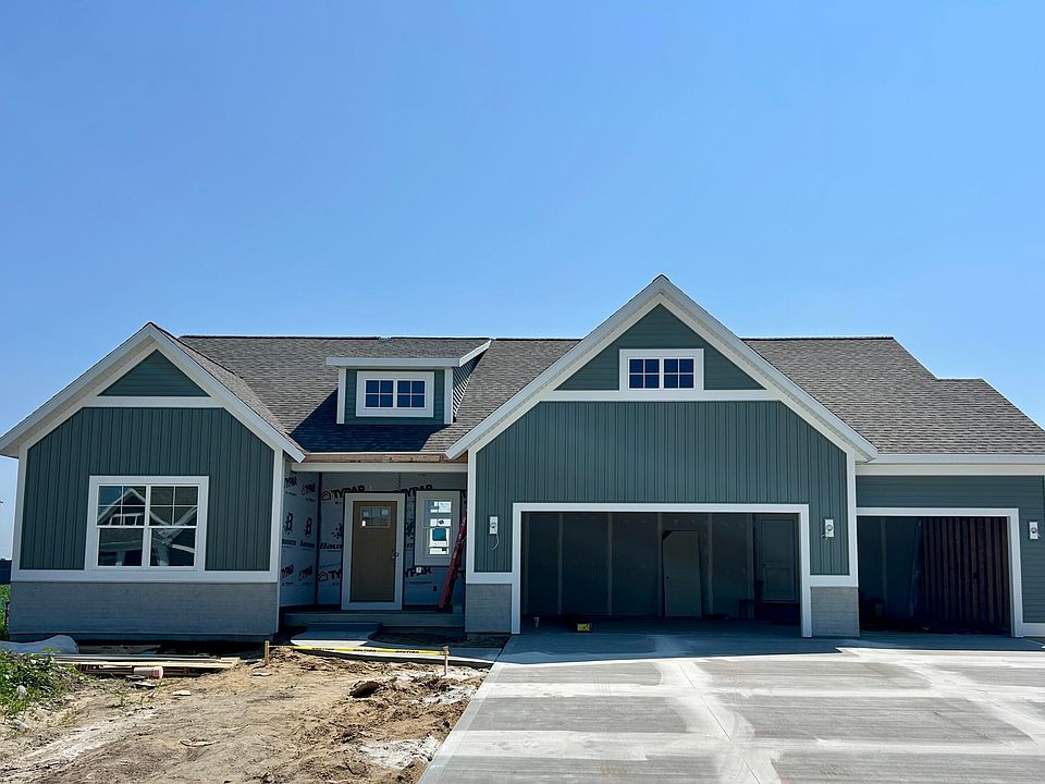 1st image of 3640 Garner Dr #19