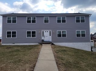 2 Bedroom Apartment with Off Street Parking, Columbia, PA 17512