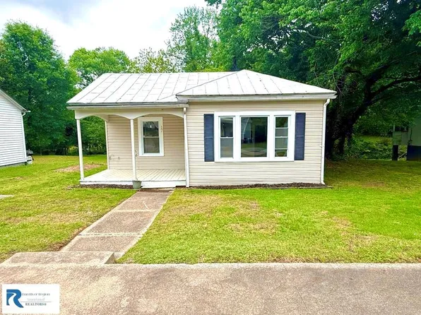 17 Garland St, Danville, VA 24541