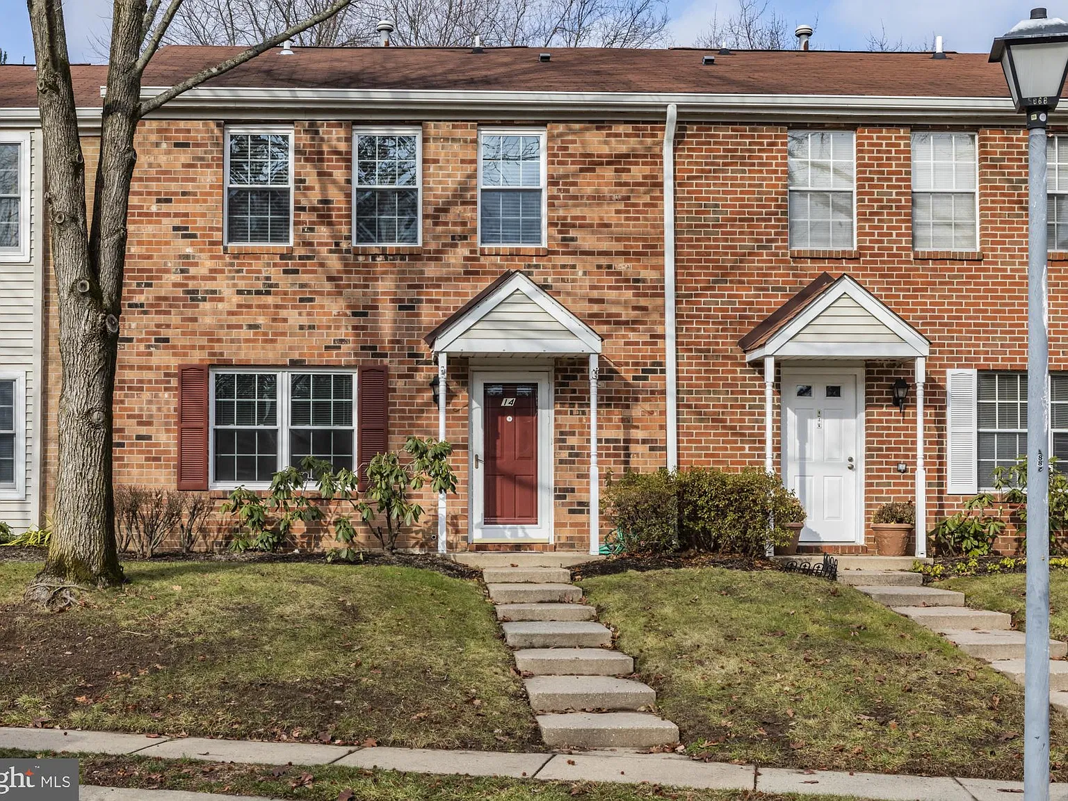 3 bed, 2.5 bath, 1628 sqft, $2,950 — Photo 1