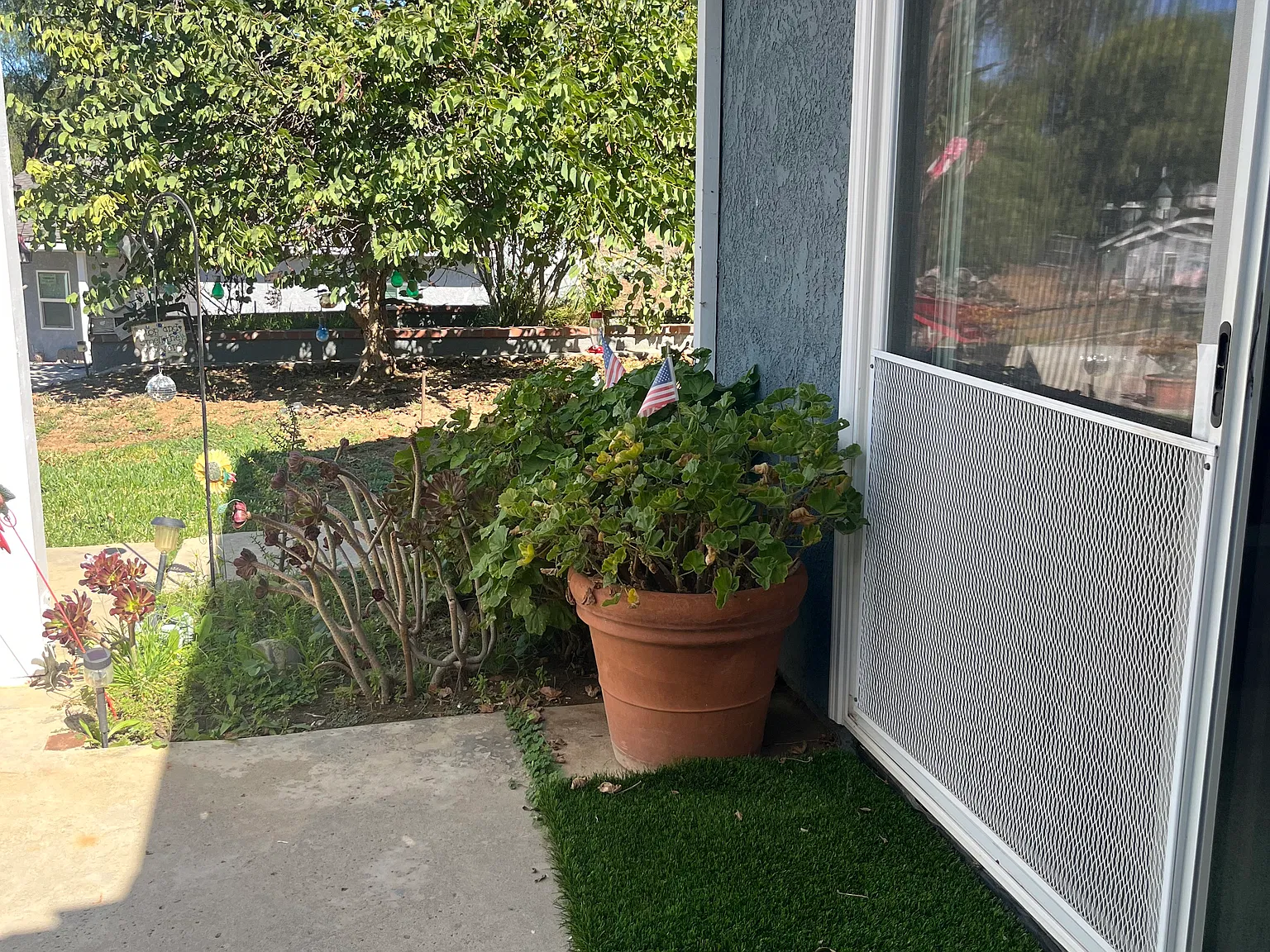 Studio, 400 sqft, $1,250 — Photo 2