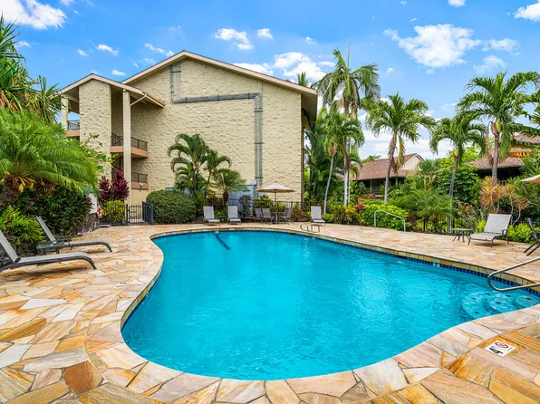 75-5681 Kuakini Hwy APT 215, Kailua Kona, HI 96740