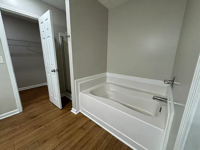 2529 Emma Way — Photo 3