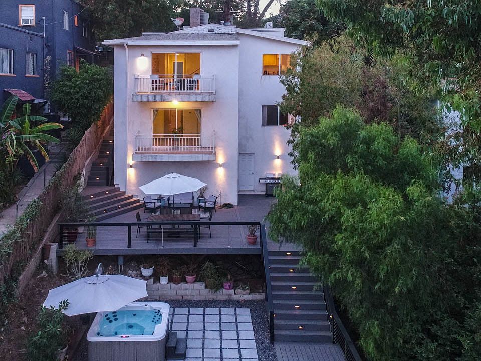 1st image of 1610 Lucretia Ave