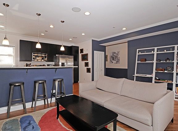 5th image of 1453 W Winnemac Ave #2
