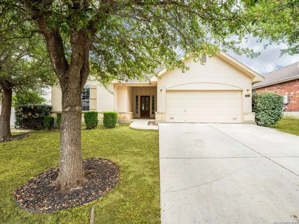 533 Triple Crown, Schertz, TX 78108