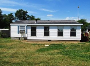 1790 W Blue Rd, Ligonier, IN 46767