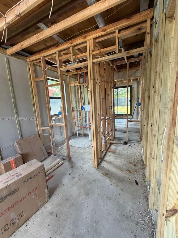 2732 NW 5th St, photo 7