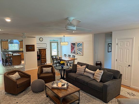 5th image of 969 N Haven Cir