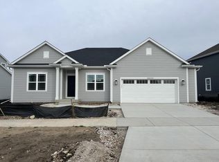 N66W25564 Alpine Dr, Sussex, WI 53089
