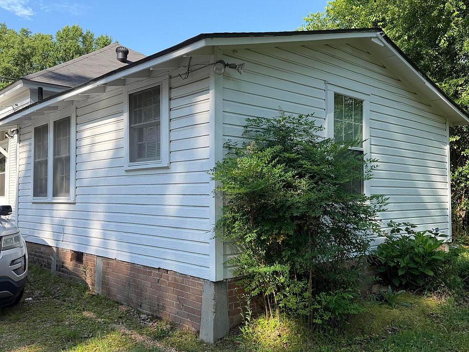 2nd image of 156 W Enterprise St #A